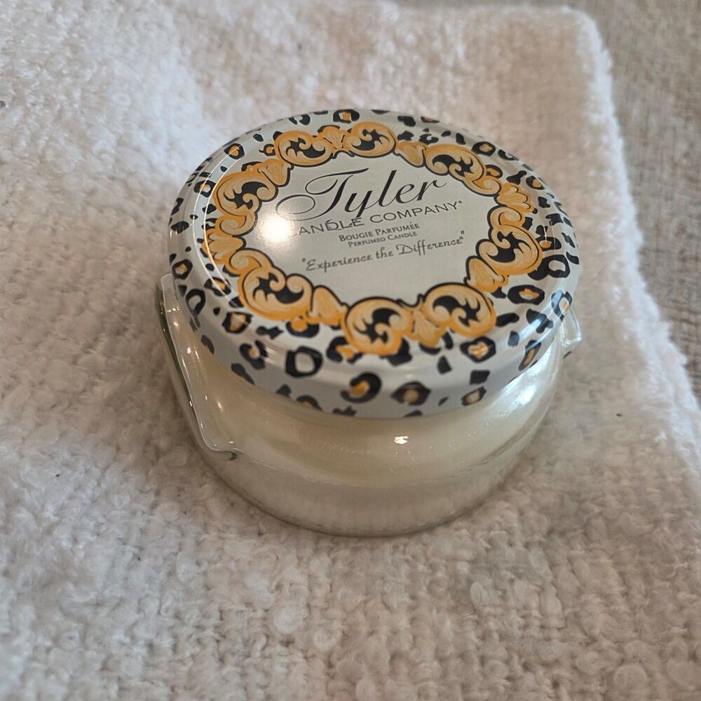 DIVA Tyler Candle Company perfumed candle in Diva